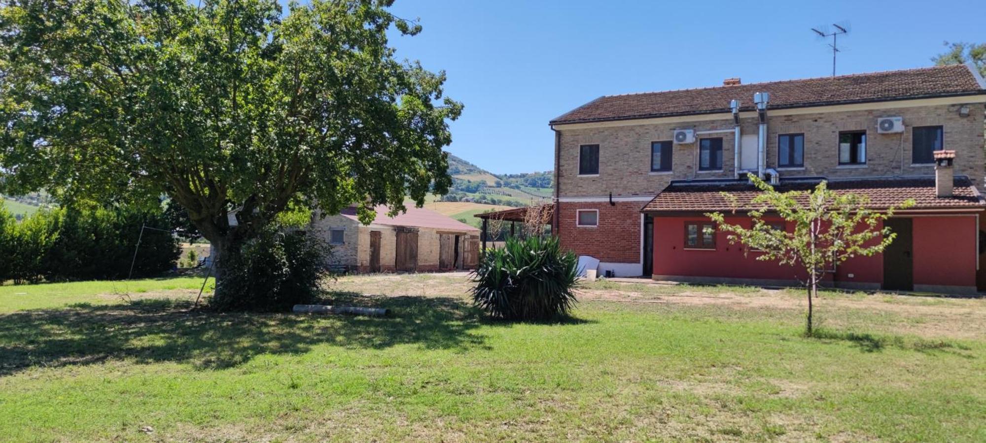 Foresteria Del Re Hotel Montelupone Exterior photo